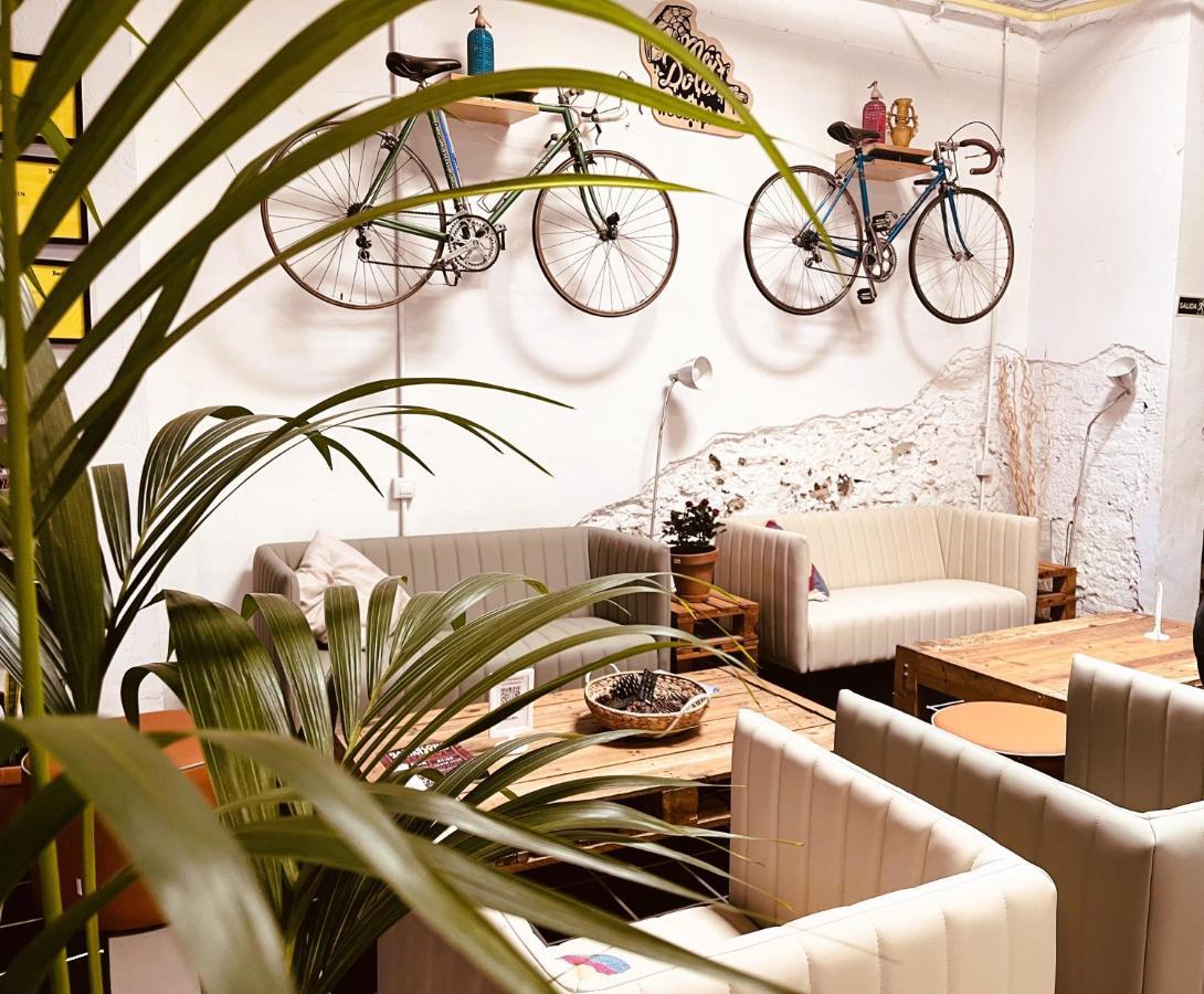 Hostel Bed & Bike Barcelona Exteriér fotografie